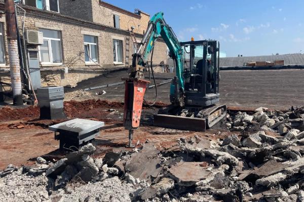Дизайн без названия - Логотип (4)